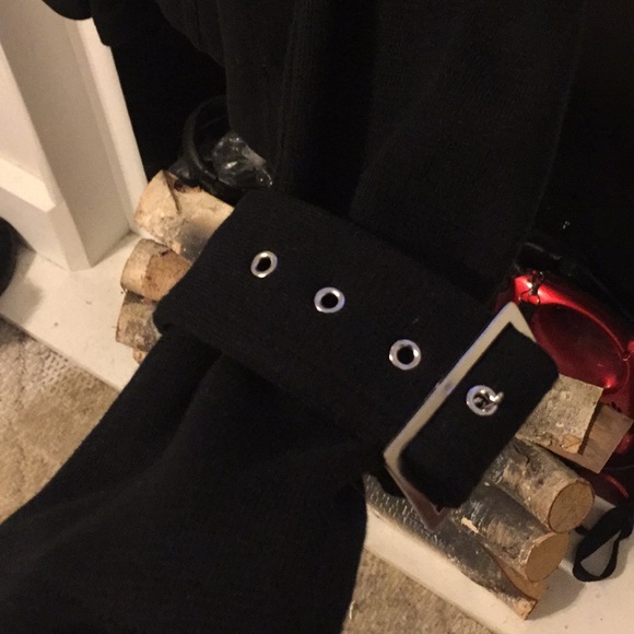 Lovely sweater/jacket - Picture 4 of 5